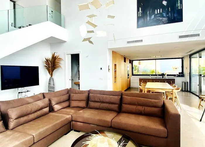 Merula Villa *